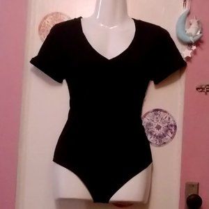 Mangopop (M) V Neck Short Sleeve Bodysuit Black
